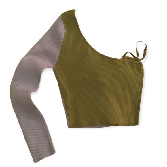 Steve Madden Two-Color One-Sleeve Cropped Sweater - Picture 2 of 2